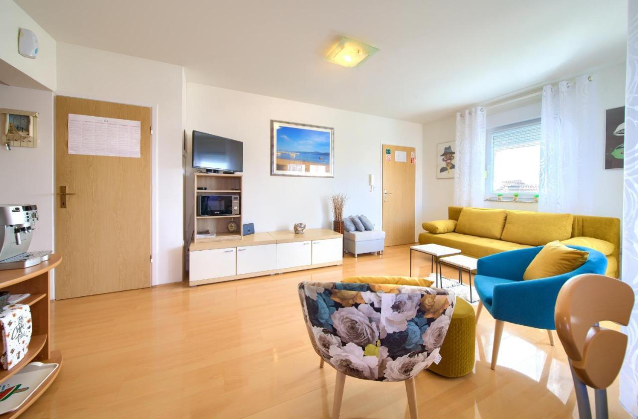 Apartman Noel クルク エクステリア 写真