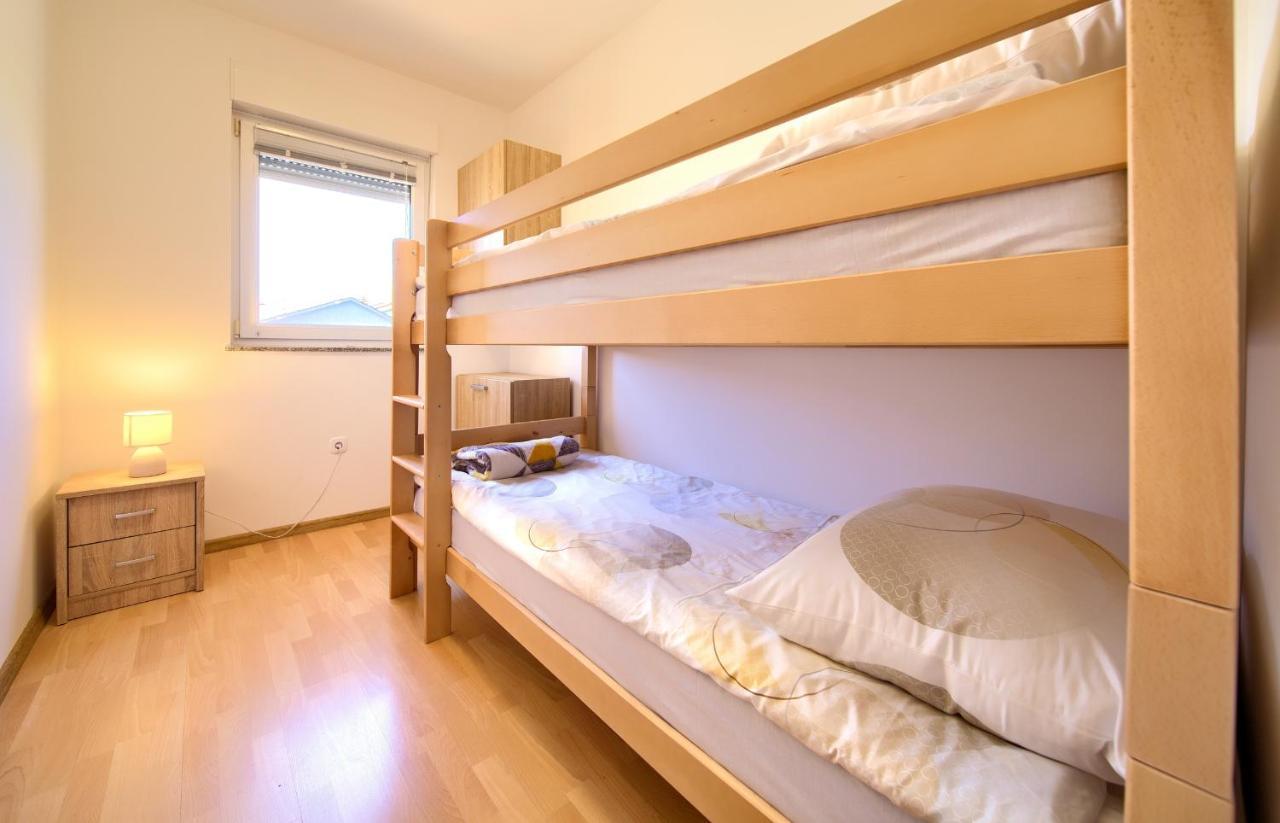Apartman Noel クルク エクステリア 写真